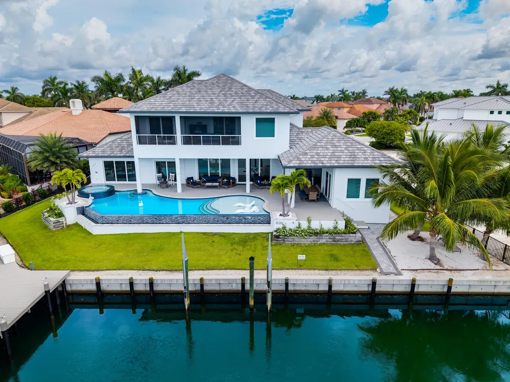 826 Banyan Court Marco Island FL 34145