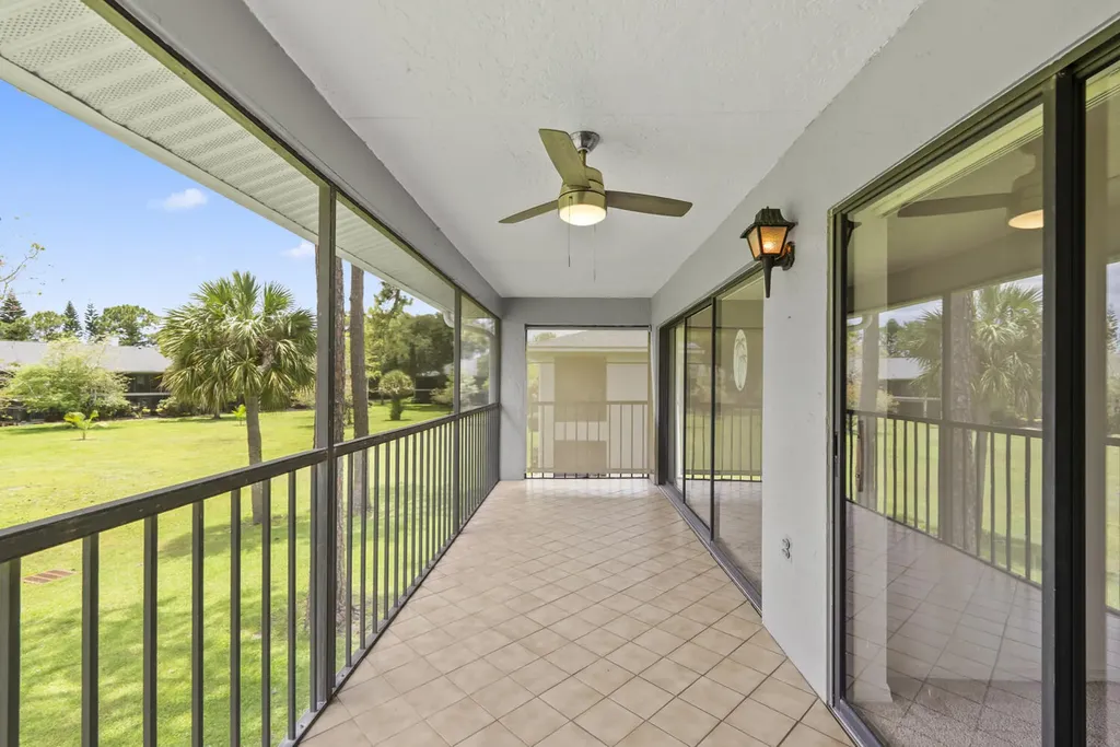 1208 Commonwealth Circle Naples FL 34116
