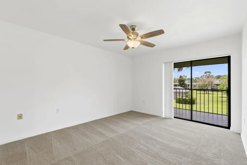 1208 Commonwealth Circle Naples FL 34116
