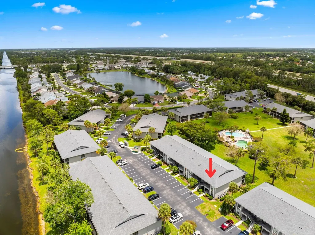 1208 Commonwealth Circle Naples FL 34116