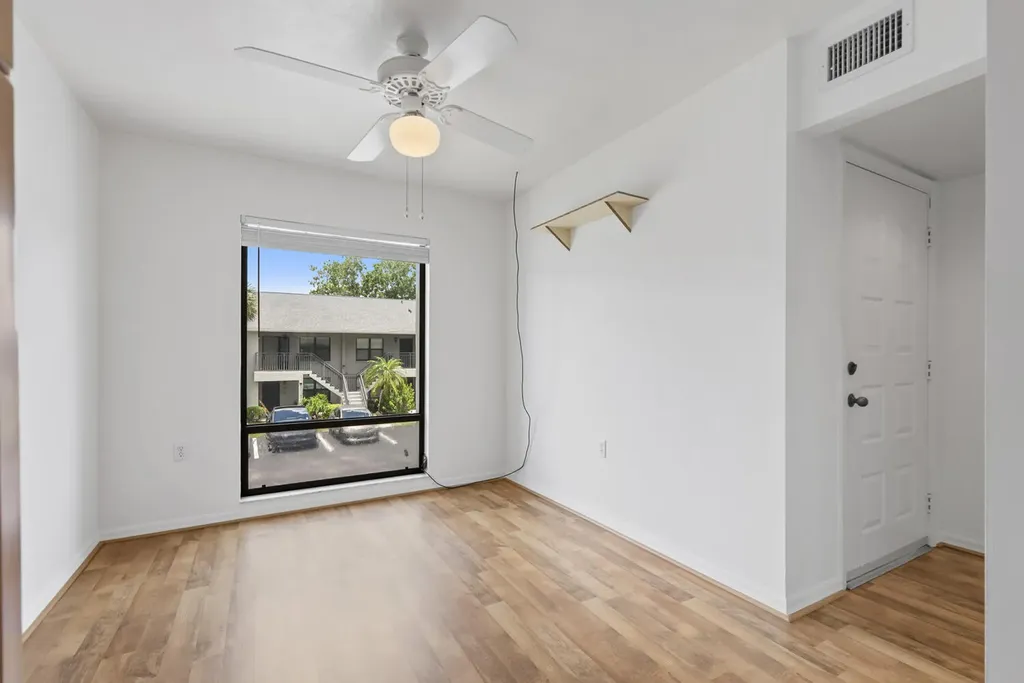 1208 Commonwealth Circle Naples FL 34116