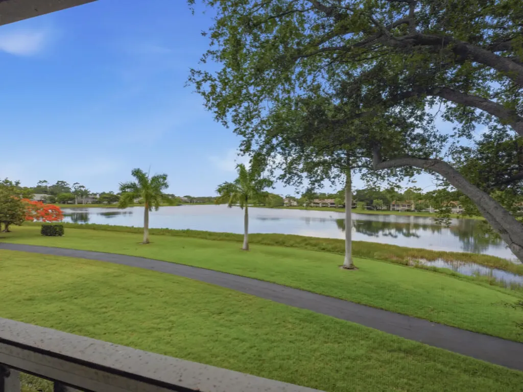 2847 Aintree Lane Naples FL 34112