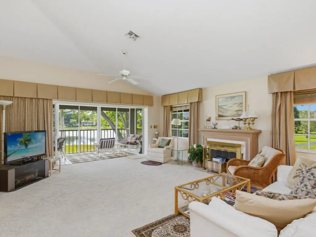2847 Aintree Lane Naples FL 34112