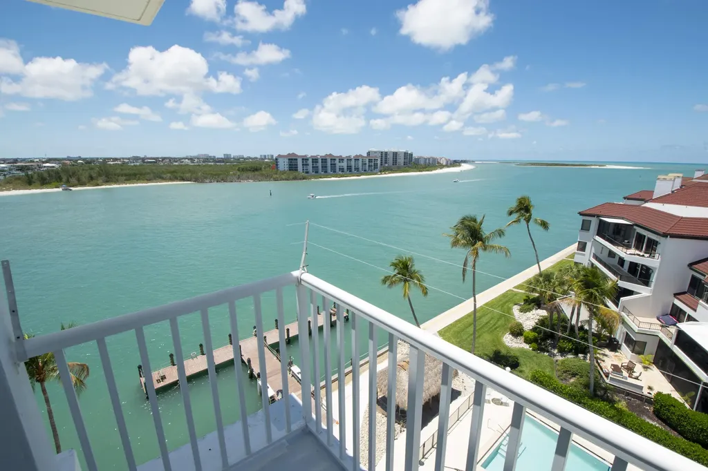 60 W Pelican Naples FL 34113