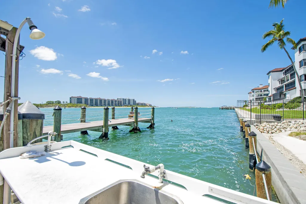 60 W Pelican Naples FL 34113