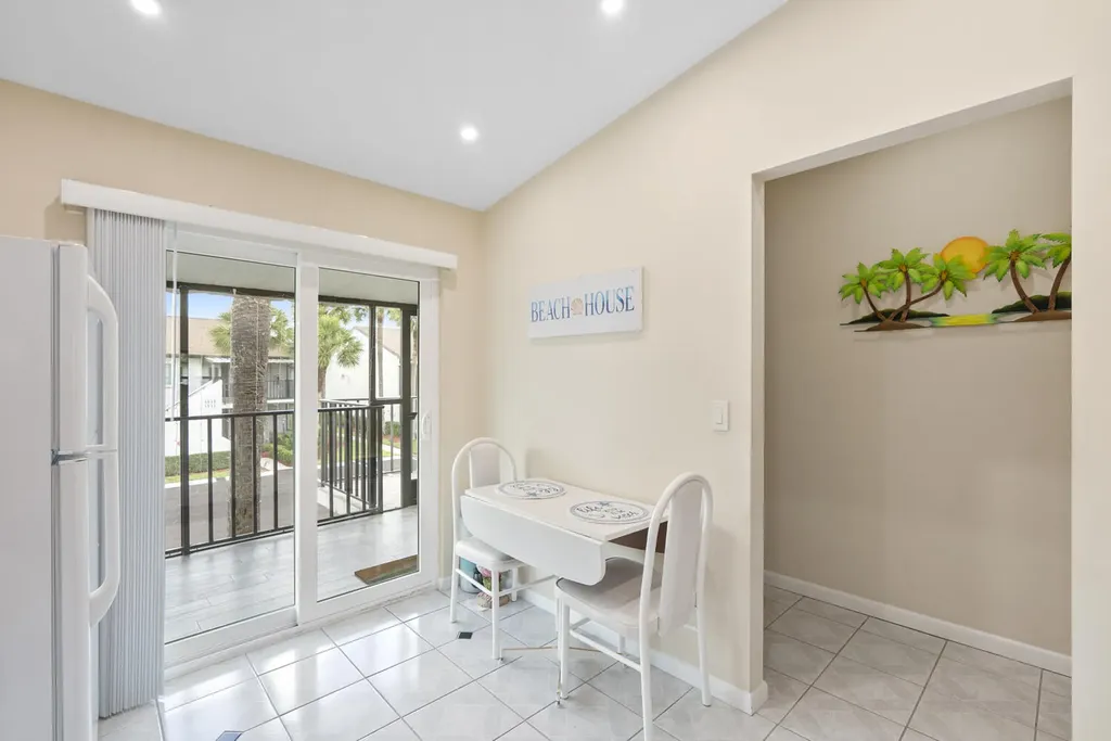 3532 Antarctic Circle Naples FL 34112