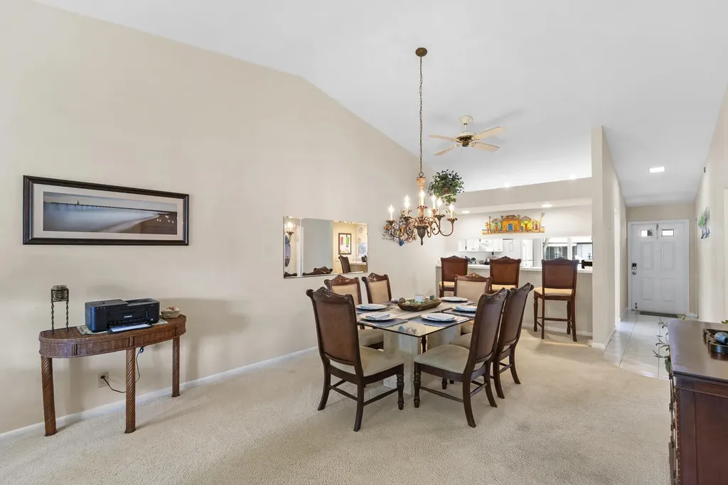 3532 Antarctic Circle Naples FL 34112