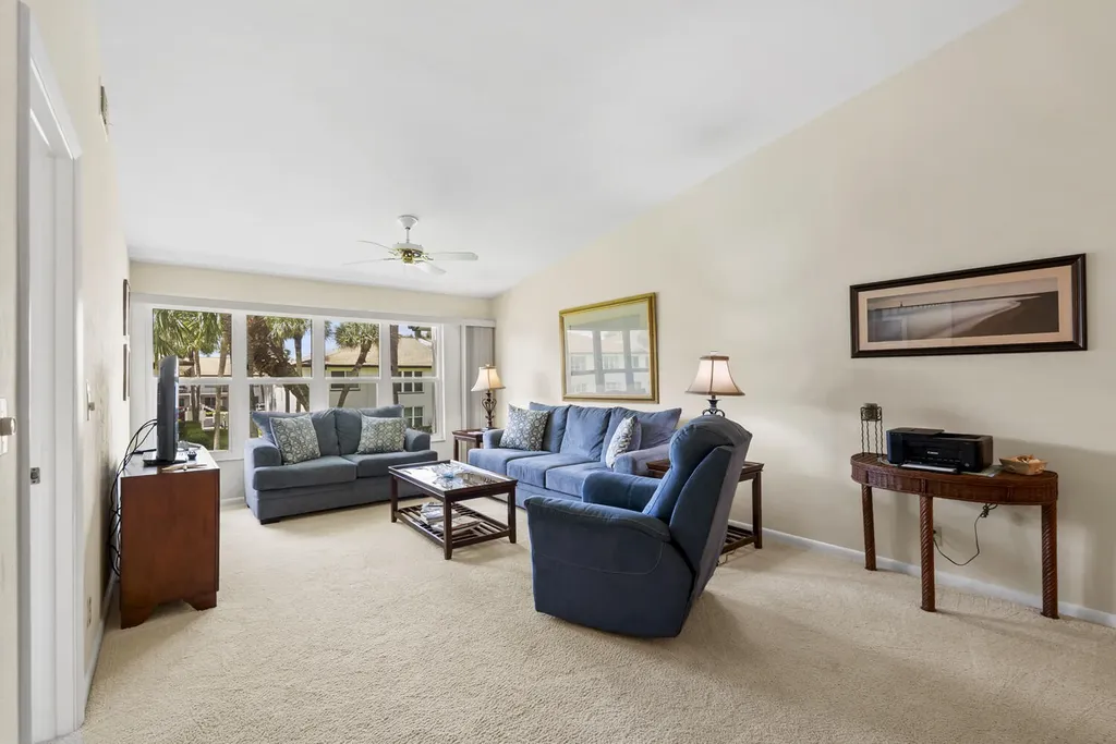 3532 Antarctic Circle Naples FL 34112