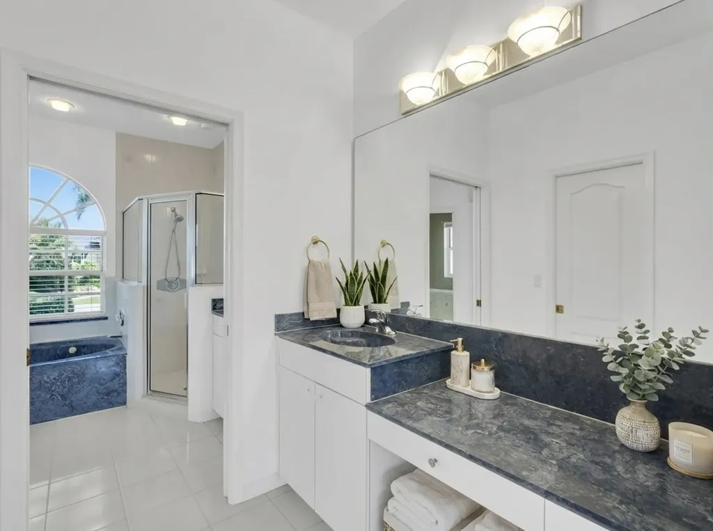495 Adirondack Court Marco Island FL 34145