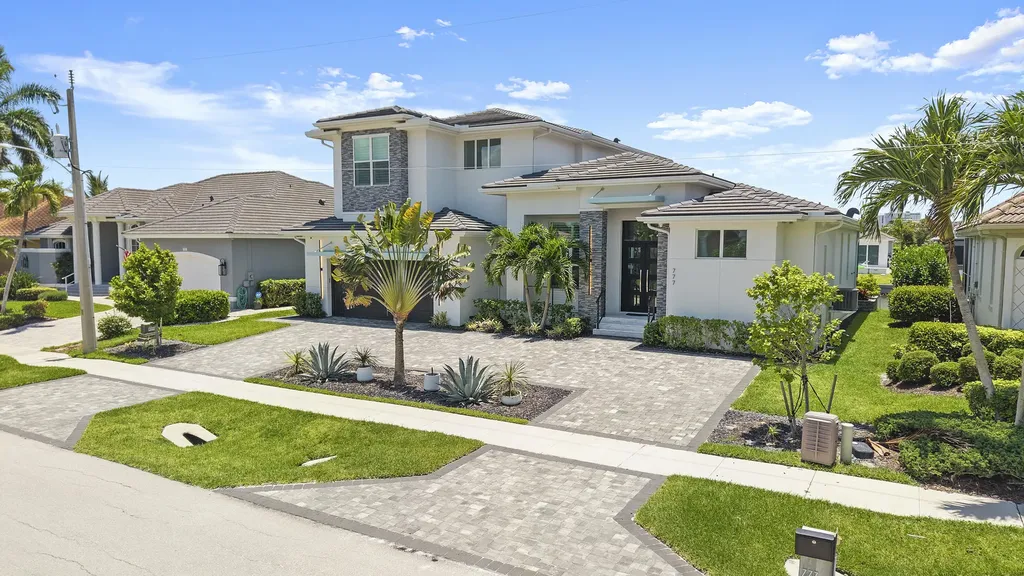 777 Bluebonnet Court Marco Island FL 34145