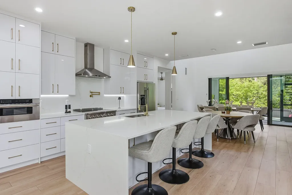 3384 Canal Street Naples FL 34112