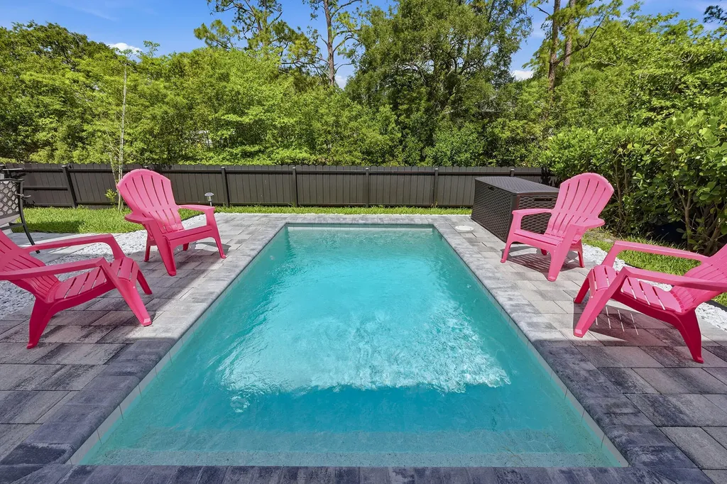 3384 Canal Street Naples FL 34112
