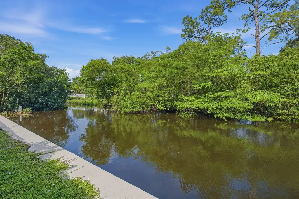 3384 Canal Street Naples FL 34112