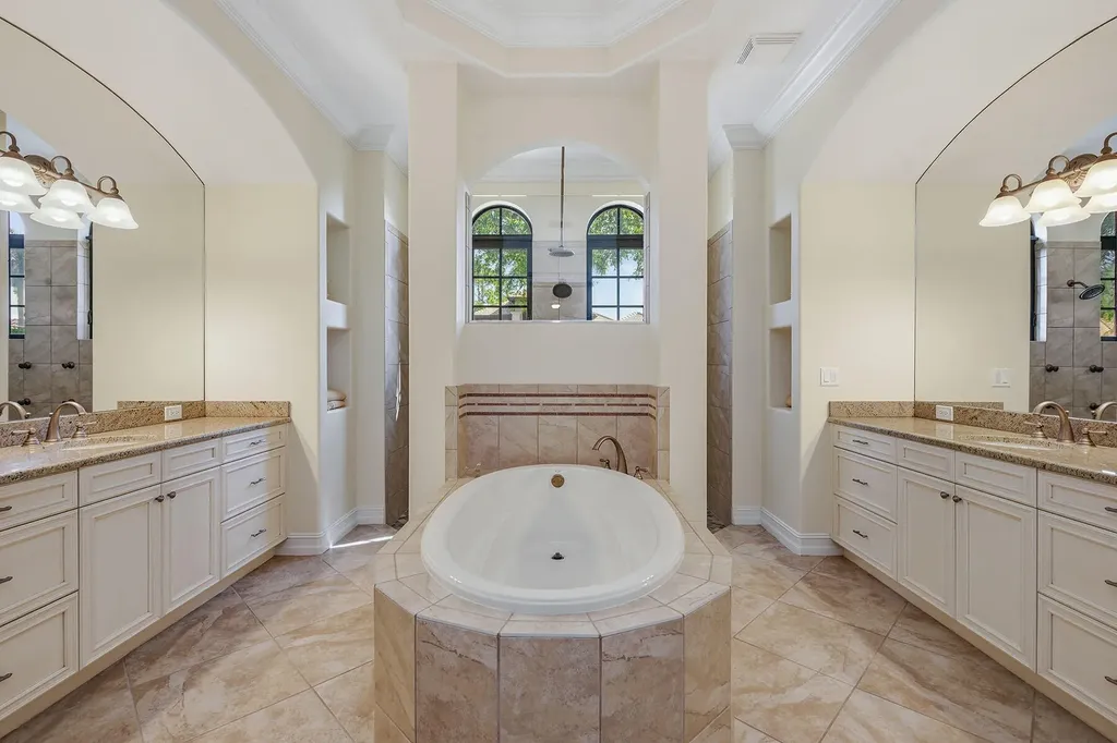 7397 Byrons Way Naples FL 34113