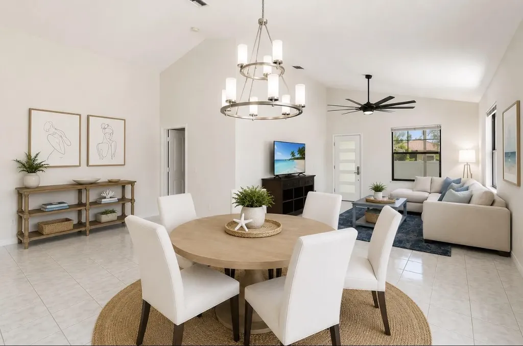 594 108th Avenue N Naples FL 34108