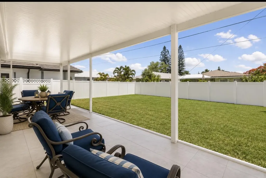 594 108th Avenue N Naples FL 34108