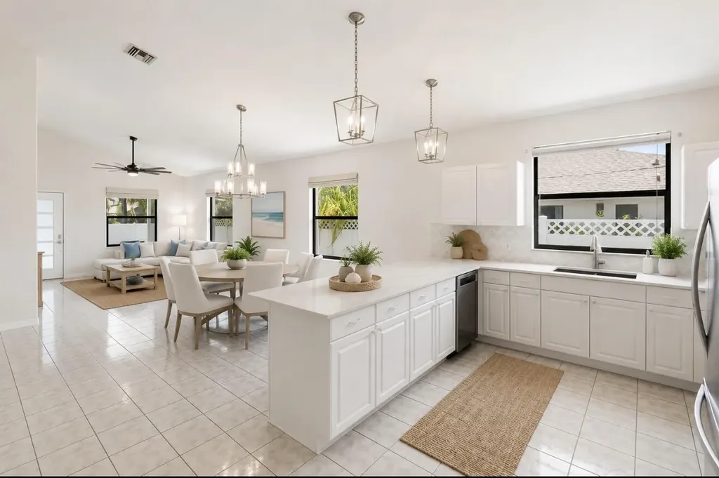 594 108th Avenue N Naples FL 34108