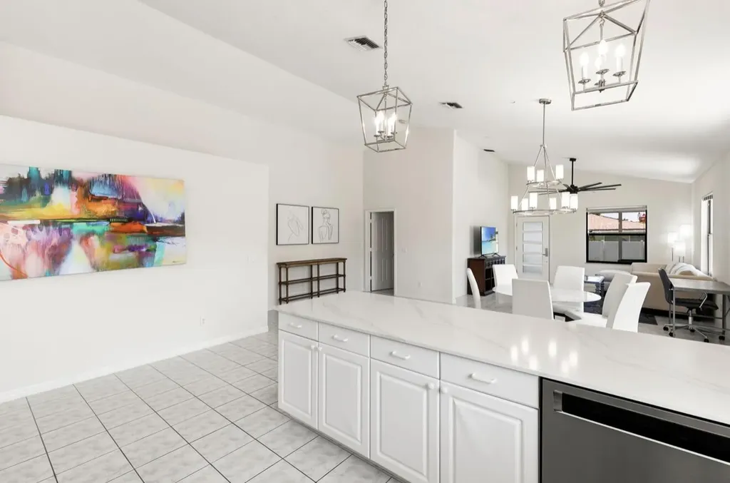 594 108th Avenue N Naples FL 34108
