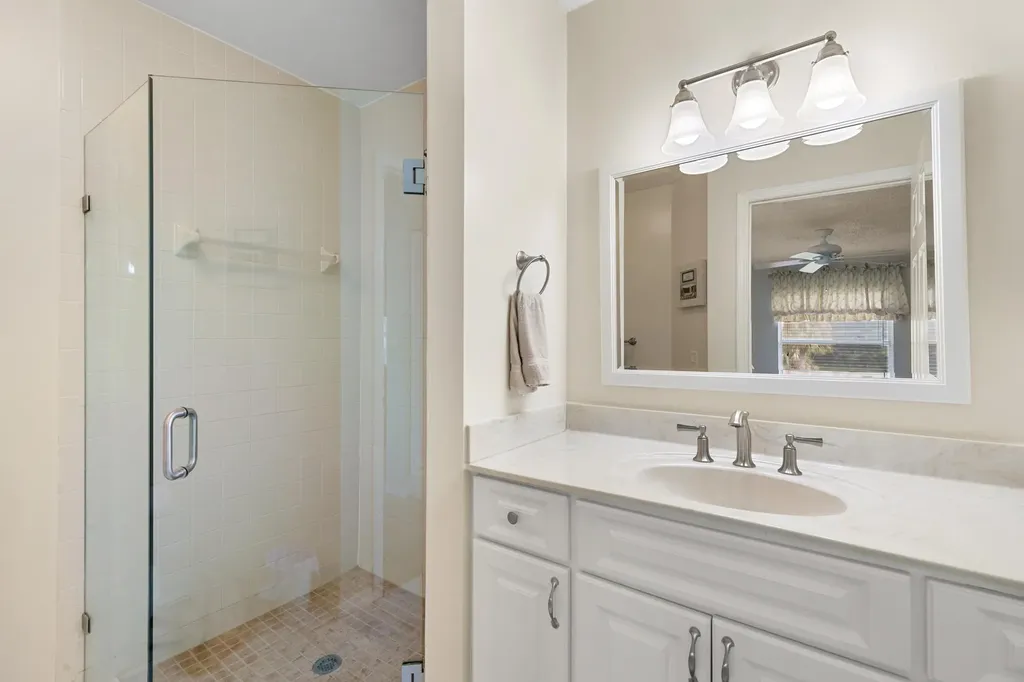 685 Squire Circle Naples FL 34104