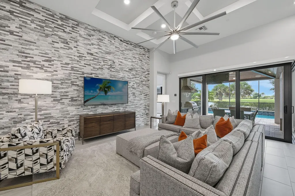 2764 Amaranda Court Naples FL 34114