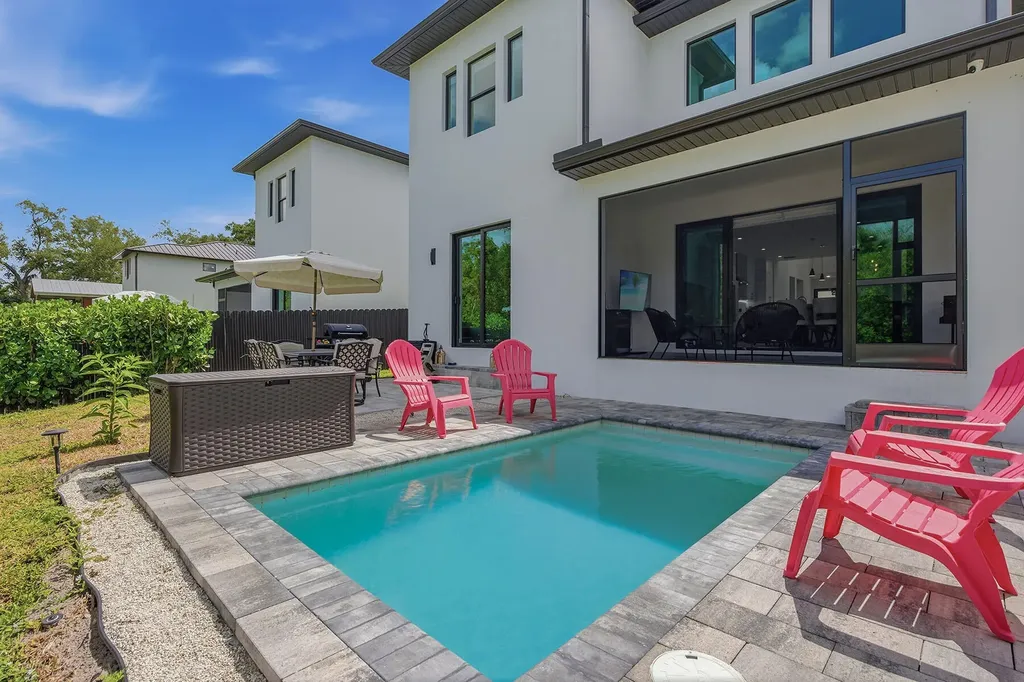 3400 Canal Street Naples FL 34112
