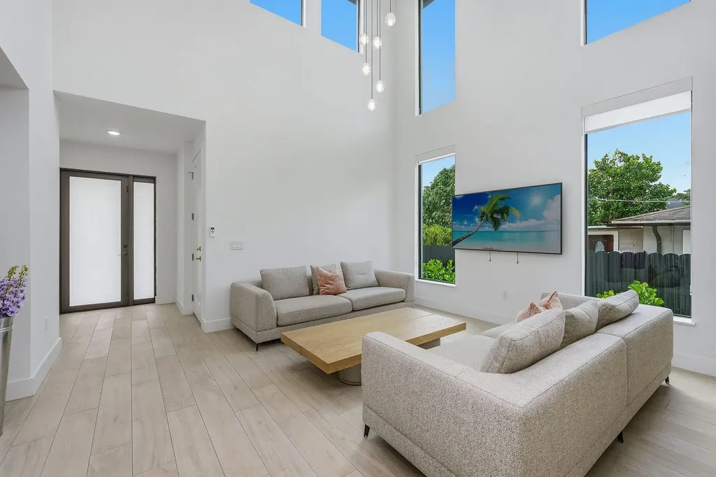 3400 Canal Street Naples FL 34112