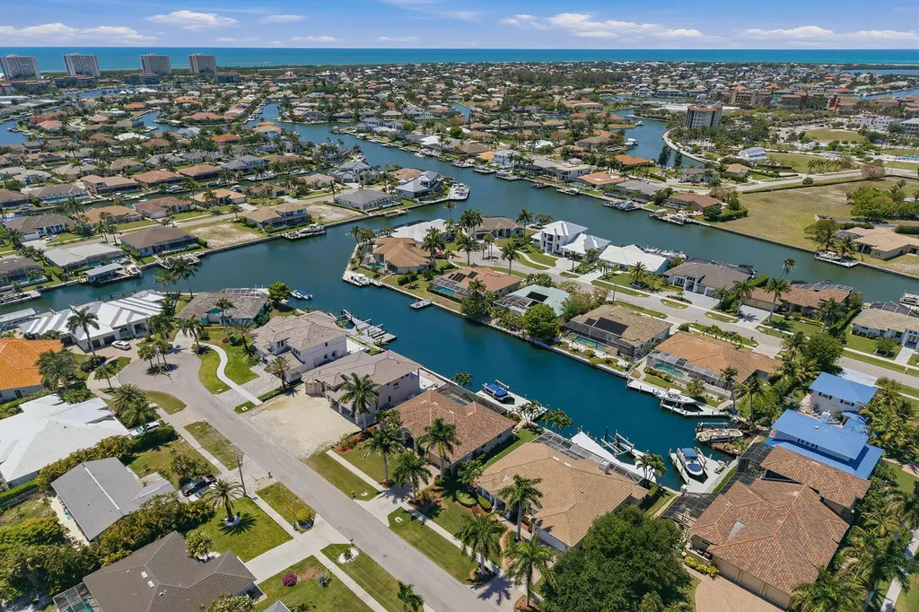 1036 Admiralty Court Marco Island FL 34145