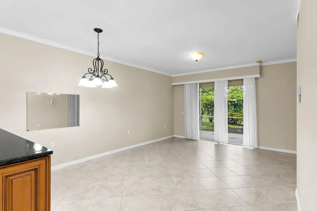365 Stella Maris Drive N Naples FL 34114