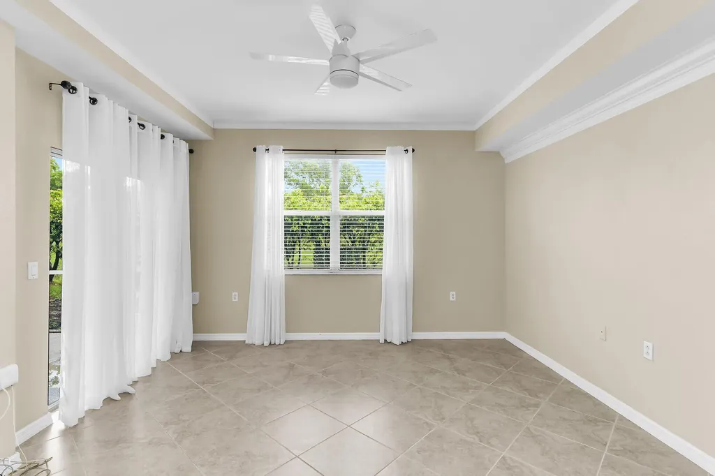 365 Stella Maris Drive N Naples FL 34114