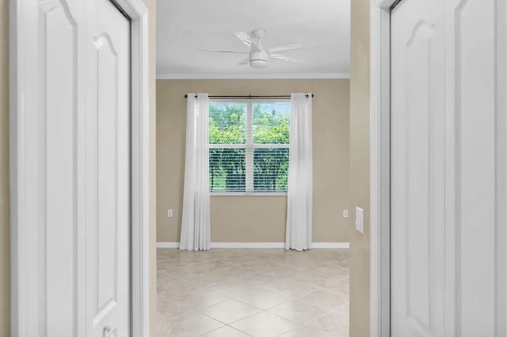 365 Stella Maris Drive N Naples FL 34114