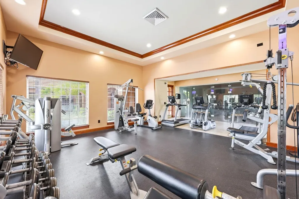 1240 Wildwood Lakes Boulevard Naples FL 34104