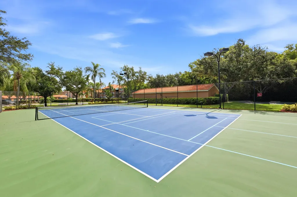 1240 Wildwood Lakes Boulevard Naples FL 34104