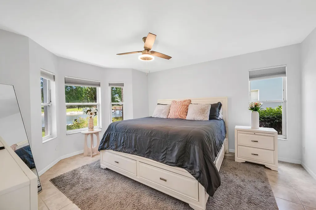 925 New Waterford Drive Naples FL 34104