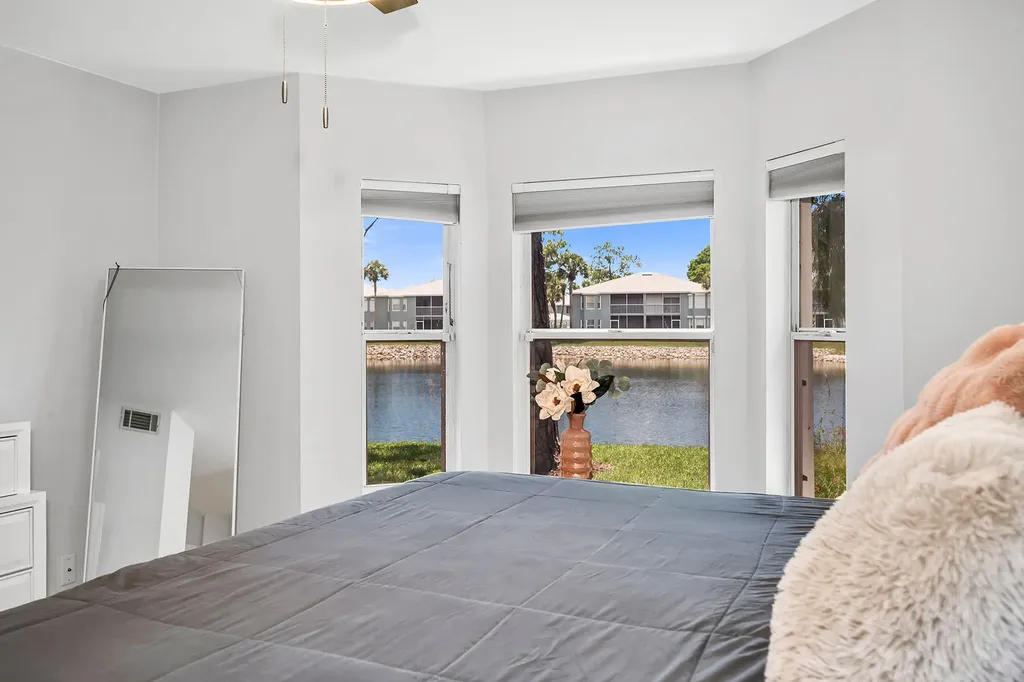 925 New Waterford Drive Naples FL 34104