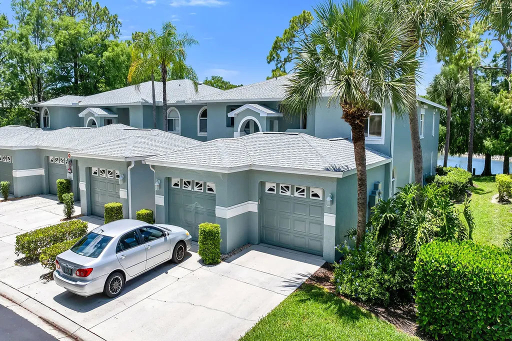 925 New Waterford Drive Naples FL 34104