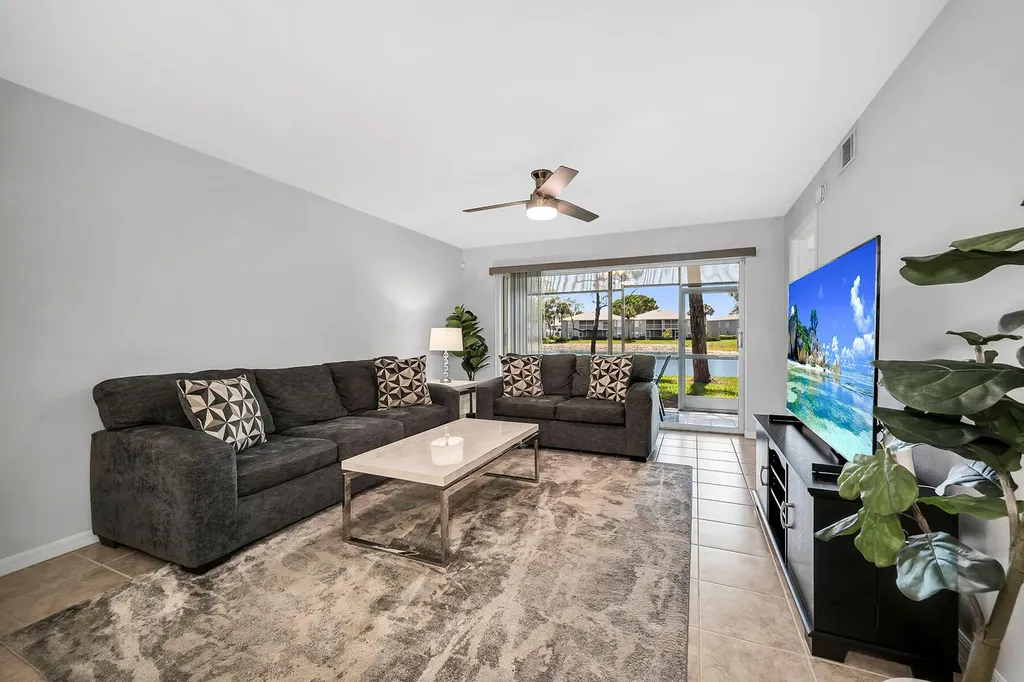 925 New Waterford Drive Naples FL 34104