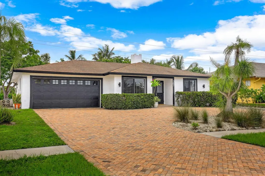 387 S Heathwood Drive Marco Island FL 34145