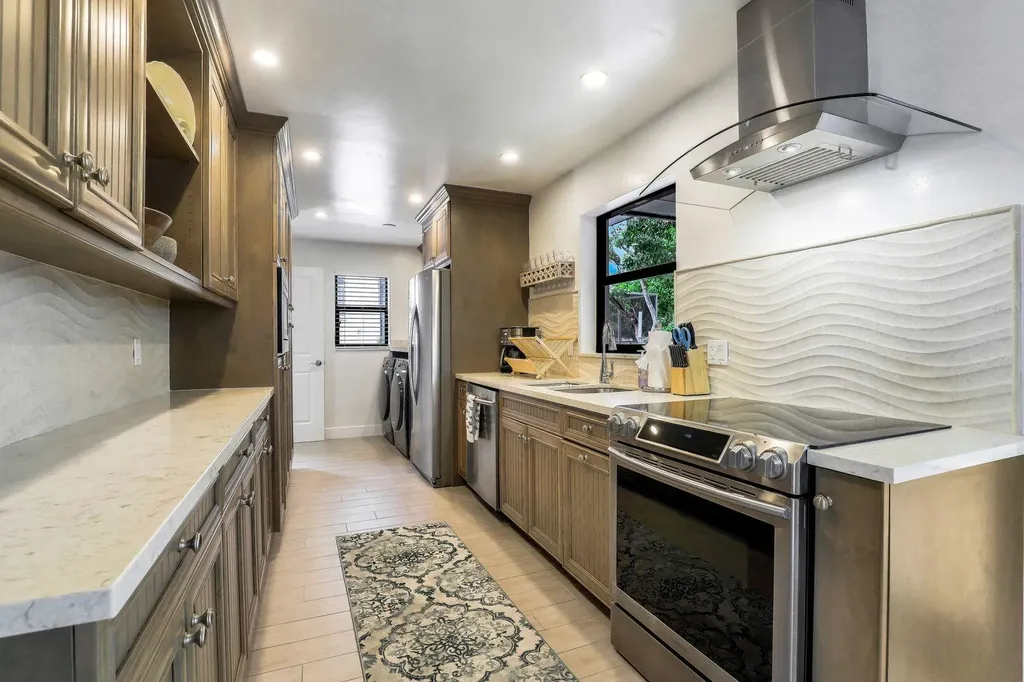387 S Heathwood Drive Marco Island FL 34145