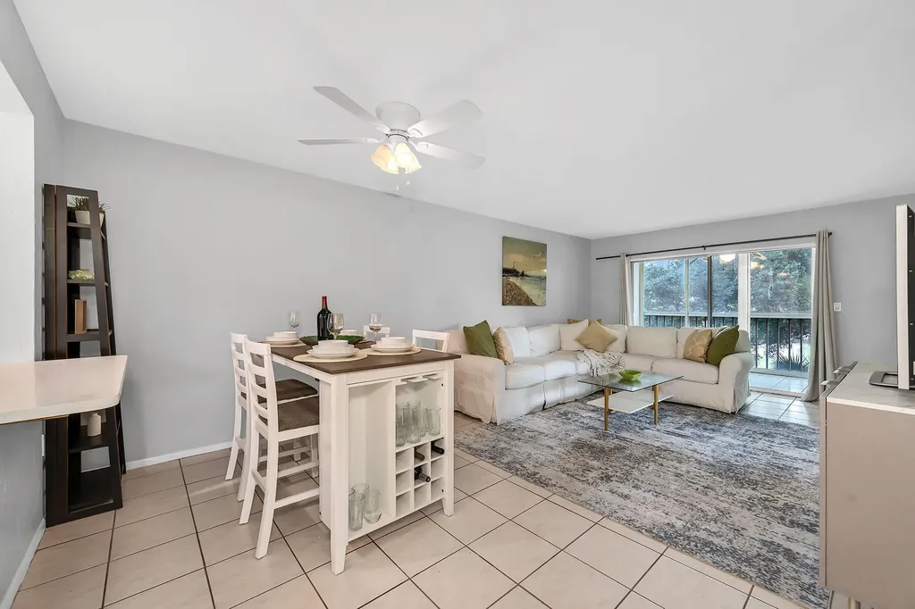 499 Forest Lakes Boulevard Naples FL 34105