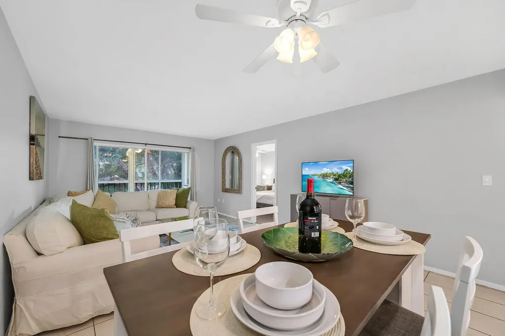 499 Forest Lakes Boulevard Naples FL 34105