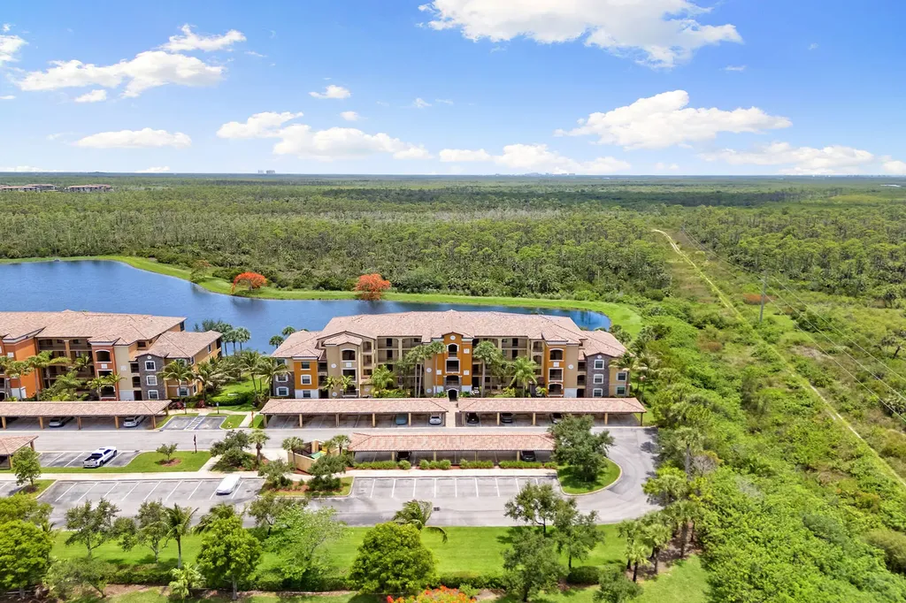 9735 Acqua Court Naples FL 34113