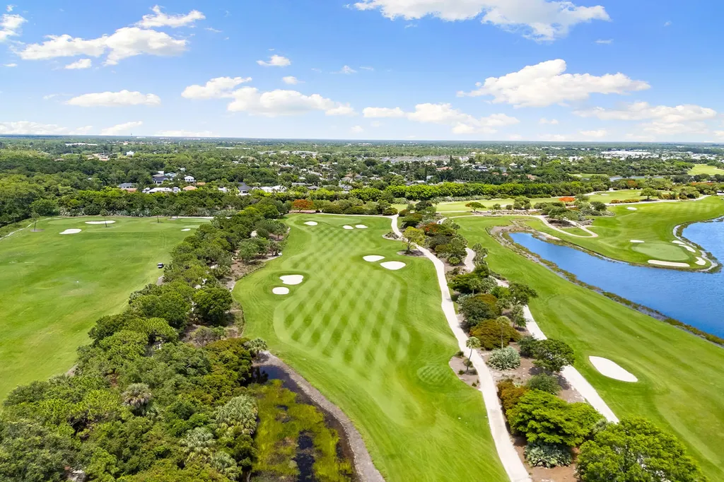 9735 Acqua Court Naples FL 34113