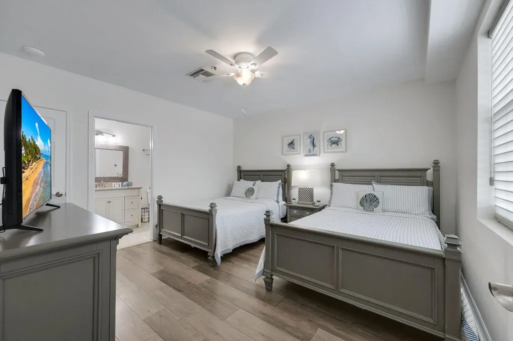 160 Palm Street Marco Island FL 34145