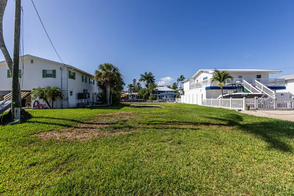 574 S Coconut Avenue Goodland FL 34140
