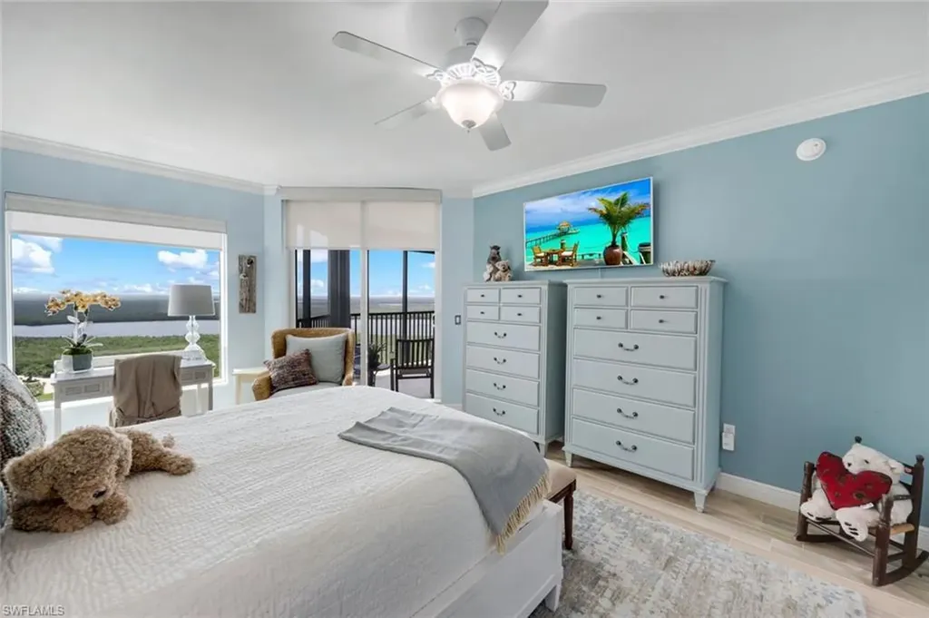 1060 Borghese Lane Naples FL 34114
