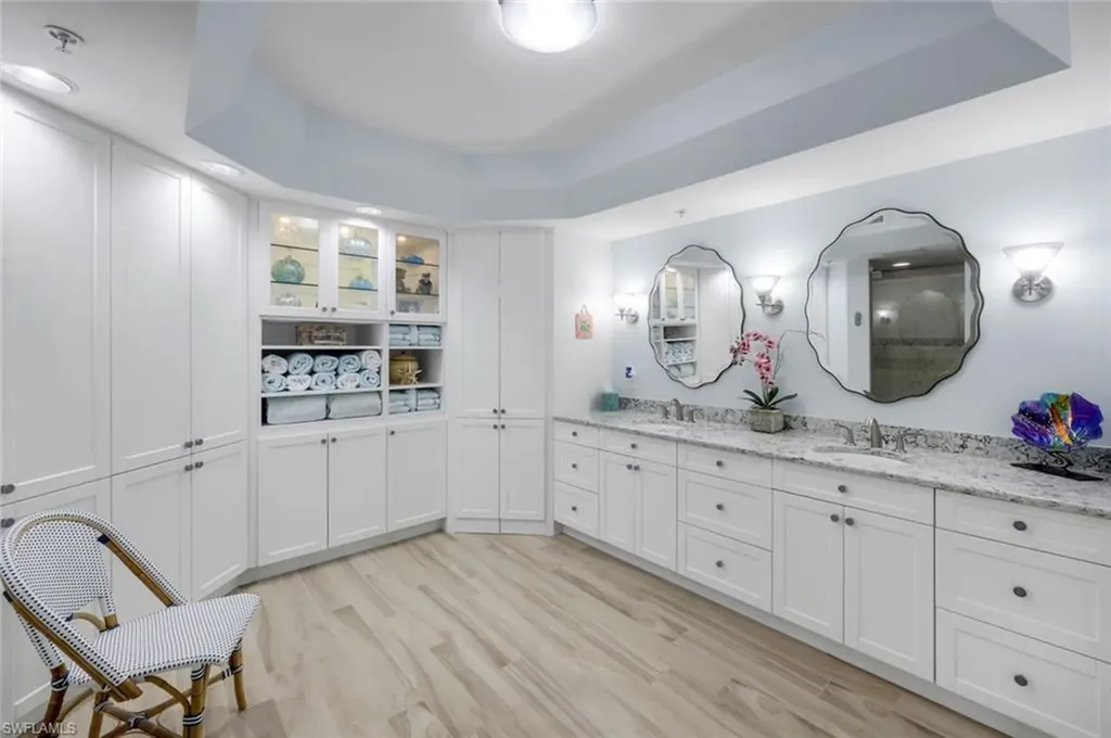 1060 Borghese Lane Naples FL 34114