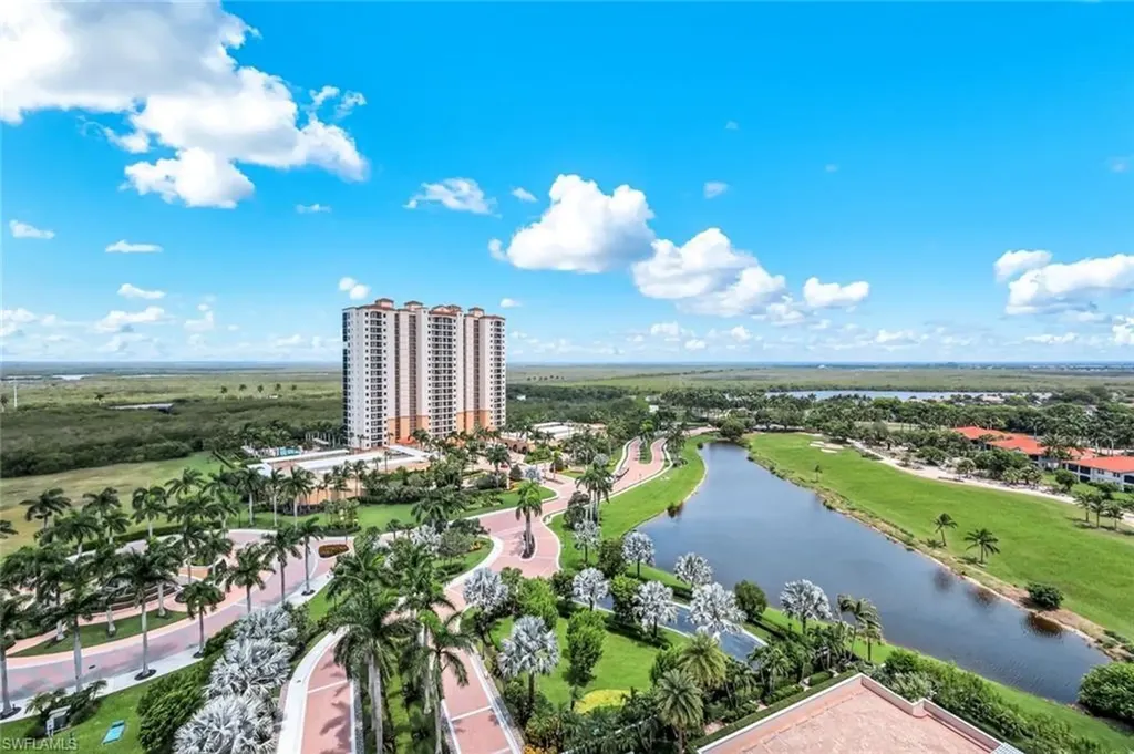 1060 Borghese Lane Naples FL 34114