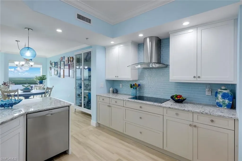 1060 Borghese Lane Naples FL 34114