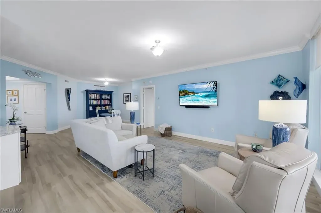 1060 Borghese Lane Naples FL 34114