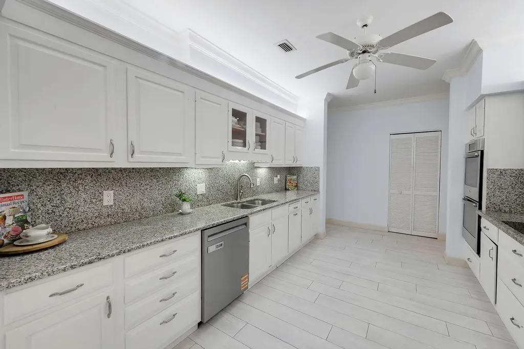 828 Hideaway E Marco Island FL 34145